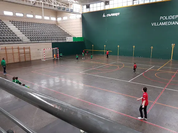 Polideportivo Municipal de Villamediana de Iregua - Villamediana de Iregua