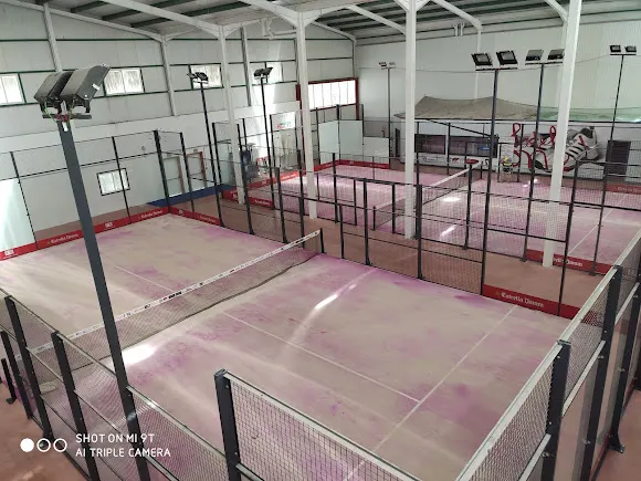 Club Deportivo Nava Padel Indoor - Nava de la Asuncion