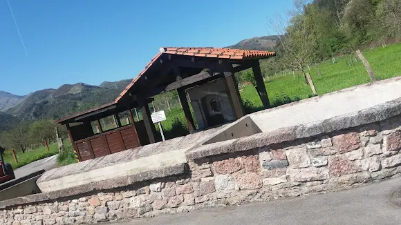 Polideportivo Municipal de Ribera de Arriba - Ribera de Arriba