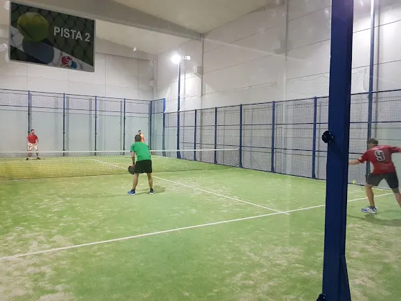Villanueva Indoor Padel - Villanueva de Gallego
