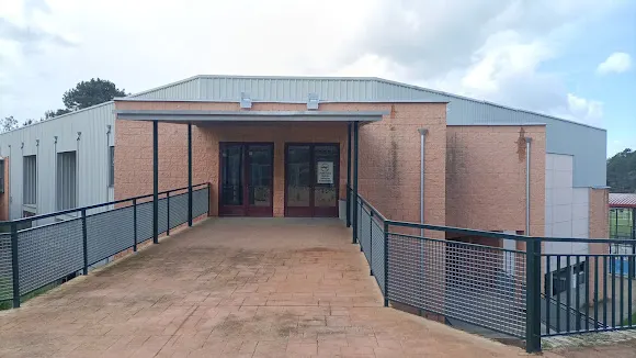 Polideportivo Municipal - Piedralaves