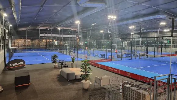 R PADEL INDOOR CLUB - Sant Fruitos de Bages