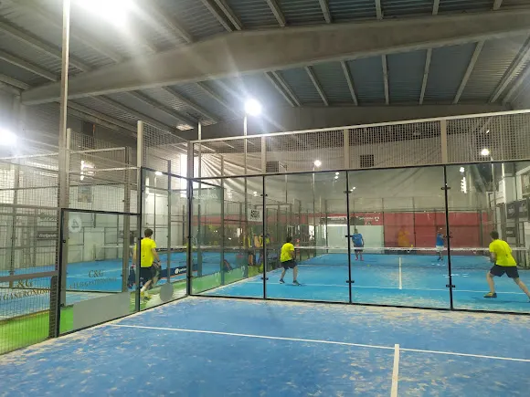 Pàdel Indoor Ca n'Amat - Sant Esteve Sesrovires