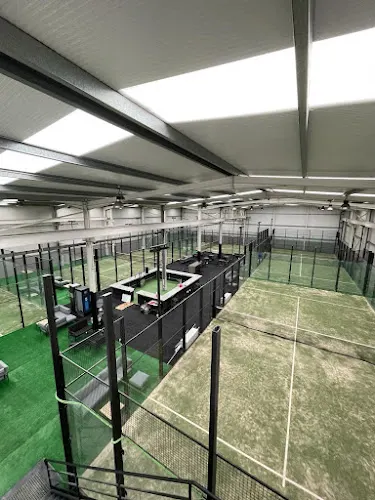 legacy padel - Los Corrales de Buelna