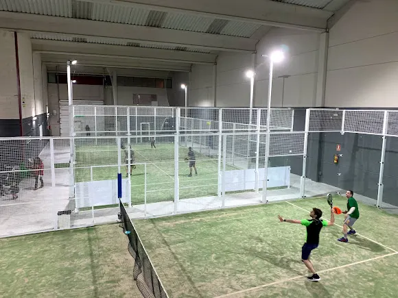 PyreneSport Jaca - padel indoor - Jaca