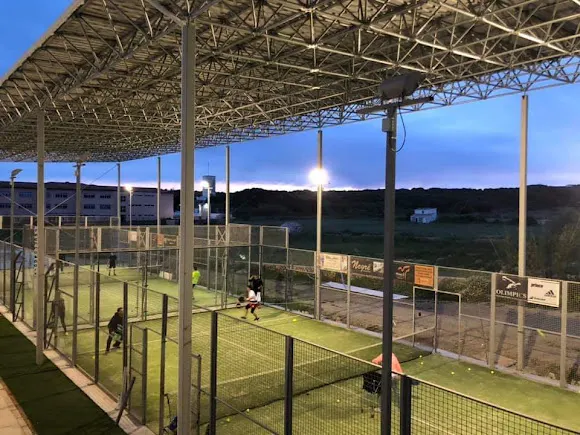 Padel Es Castell - Es Castell