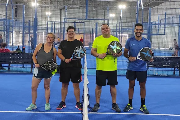 Sports Club Puerto Calero - Tias