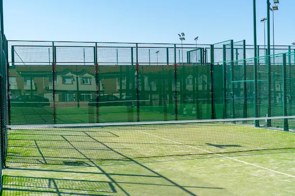 Padel Rubuelos Club by Sportmadness - Casarrubuelos