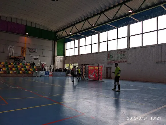 Pabellón Villanueva de Tapia - Villanueva de Tapia