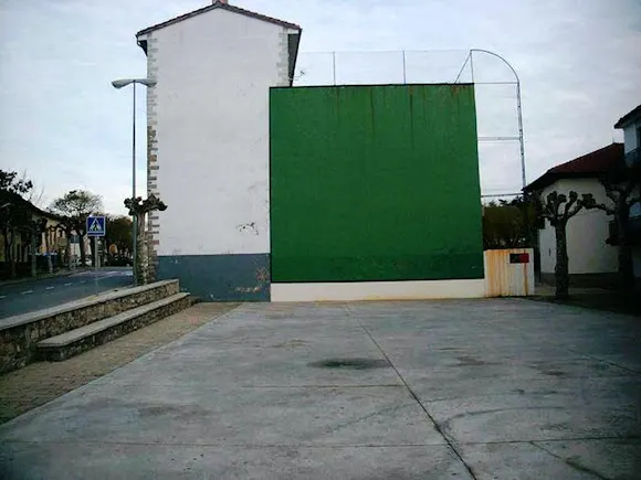 Frontón Público Municipal de Zizur Mayor. - Zizur Mayor