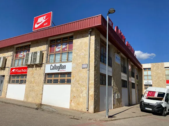 Nike Mora - Tiendas Sport y Outlet Valdelinares - Mora de Rubielos