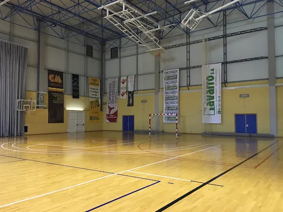 Pabellón la Solana - Centro deportivo en Olleria (l)