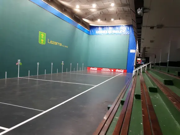 Fronton Municipal De Lezama