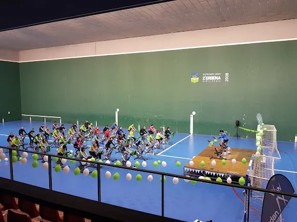 Polideportivo de Zierbena - Zierbena