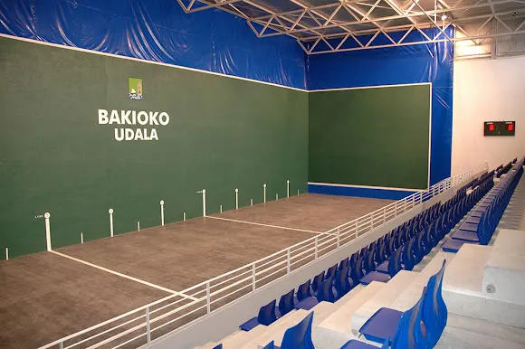 Polideportivo de Bakio - Bakio