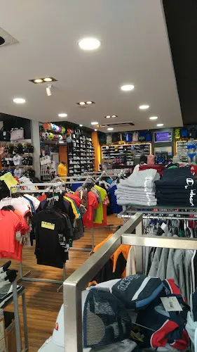 Lecar712 Tienda de moda deportiva - As Pontes de Garcia Rodriguez