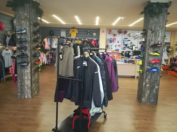 DEQUIP, tu tienda de deportes en Aguilar Nike Adidas Reebok Puma - Aguilar de Campoo